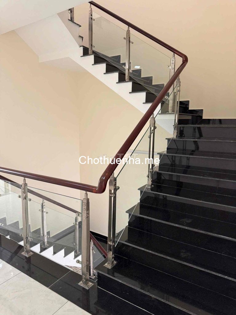 Cho thuê nhà phố mặt tiền Khang Điền 1 trệt, 2 lầu, gồm 4 phòng ngủ – 2 WC