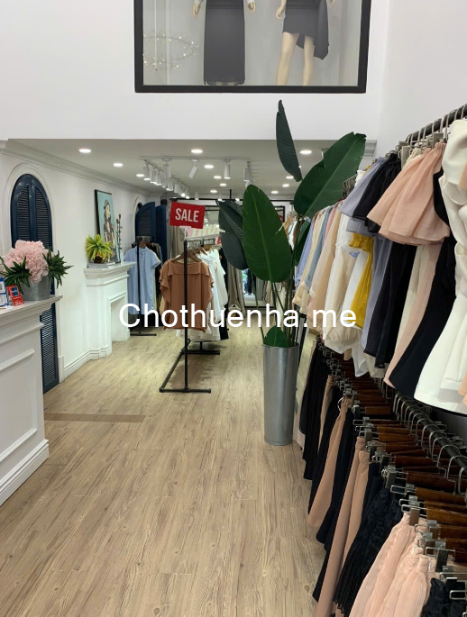 Chính chủ cho thuê nhà mặt phố Cầu Giấy – vị trí đắc địa, kinh doanh sầm uất