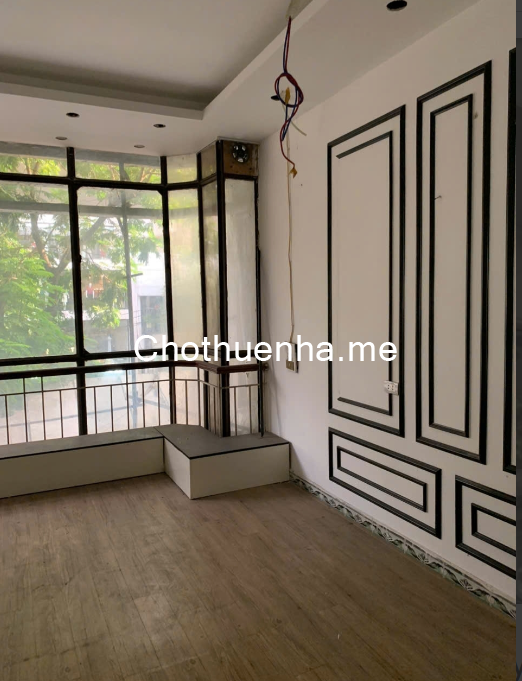 Chính chủ cho thuê nhà mặt phố Cầu Giấy – vị trí đắc địa, kinh doanh sầm uất