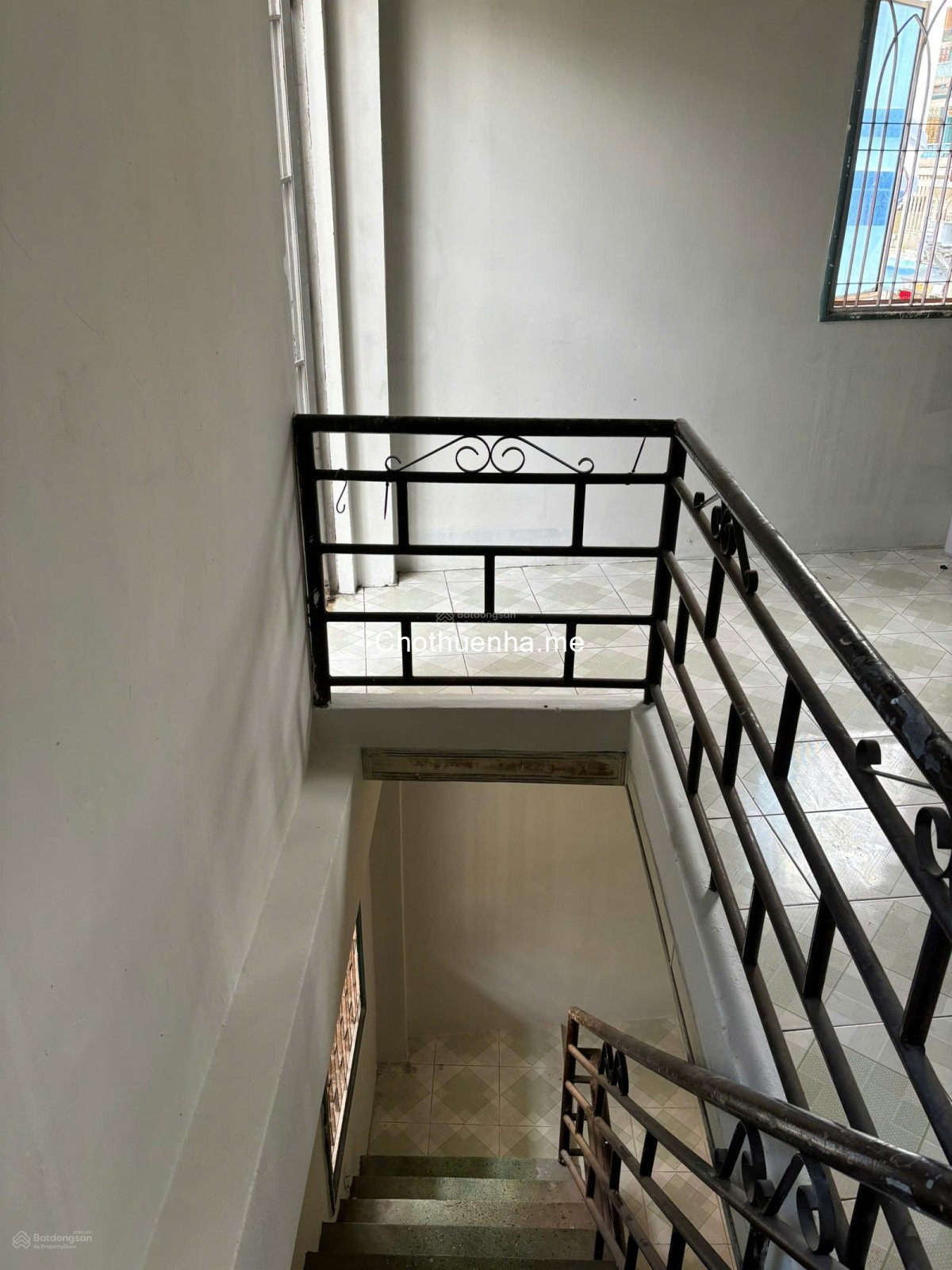 Cho thuê nhà nguyên căn 2 lầu gần bệnh viện Chợ Rẫy, 227 Nguyễn Thị Nhỏ