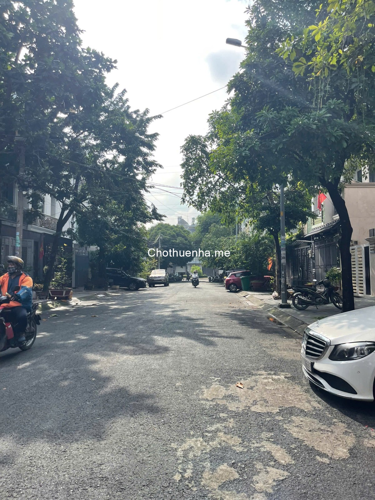 Cho thuê nhà nguyên căn hẻm 20m Nguyễn Thế Truyện 4x18