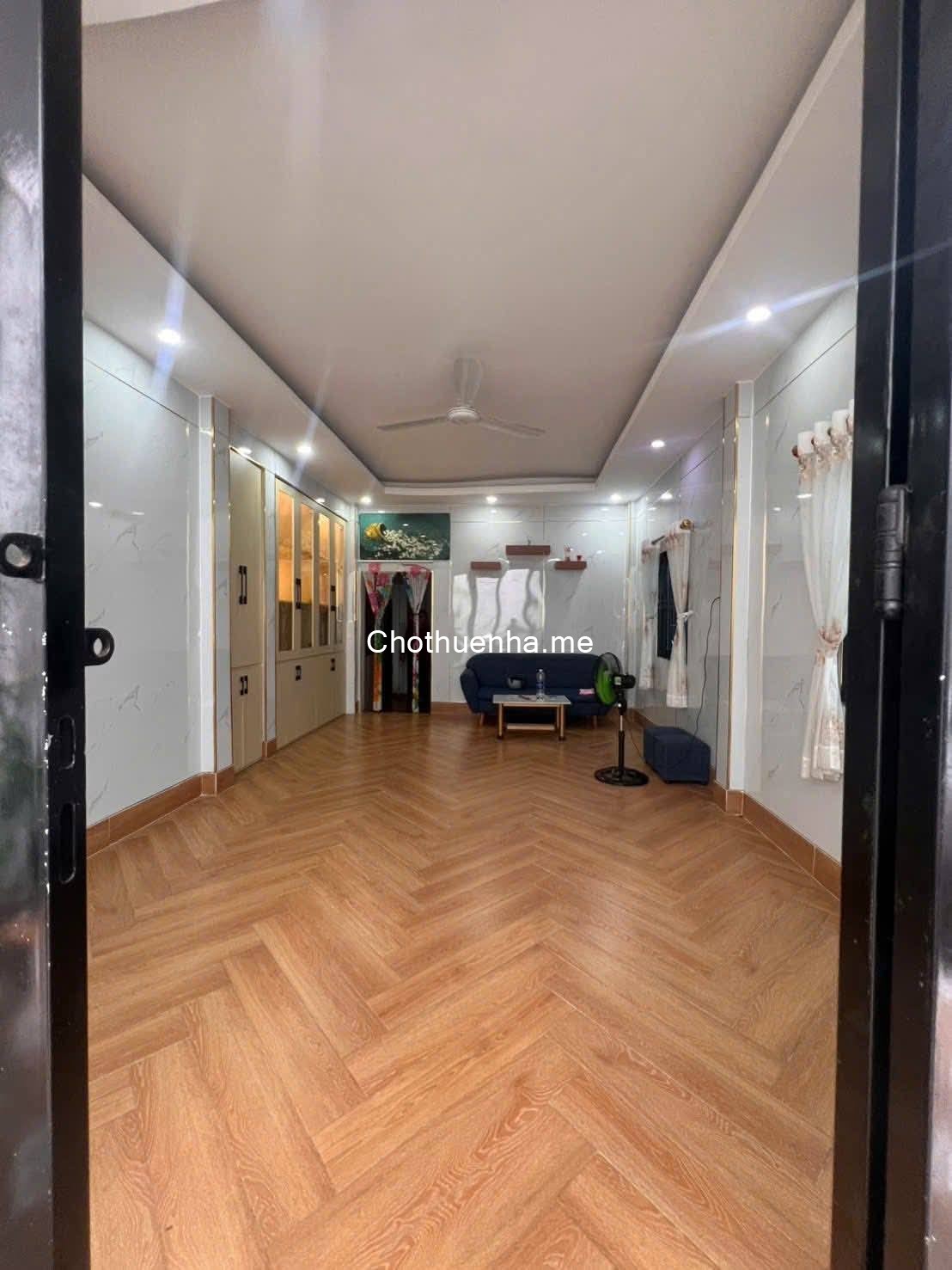 Cho thuê nhà 2 lầu gần chung cư Phú Thạnh, quận Tân Phú