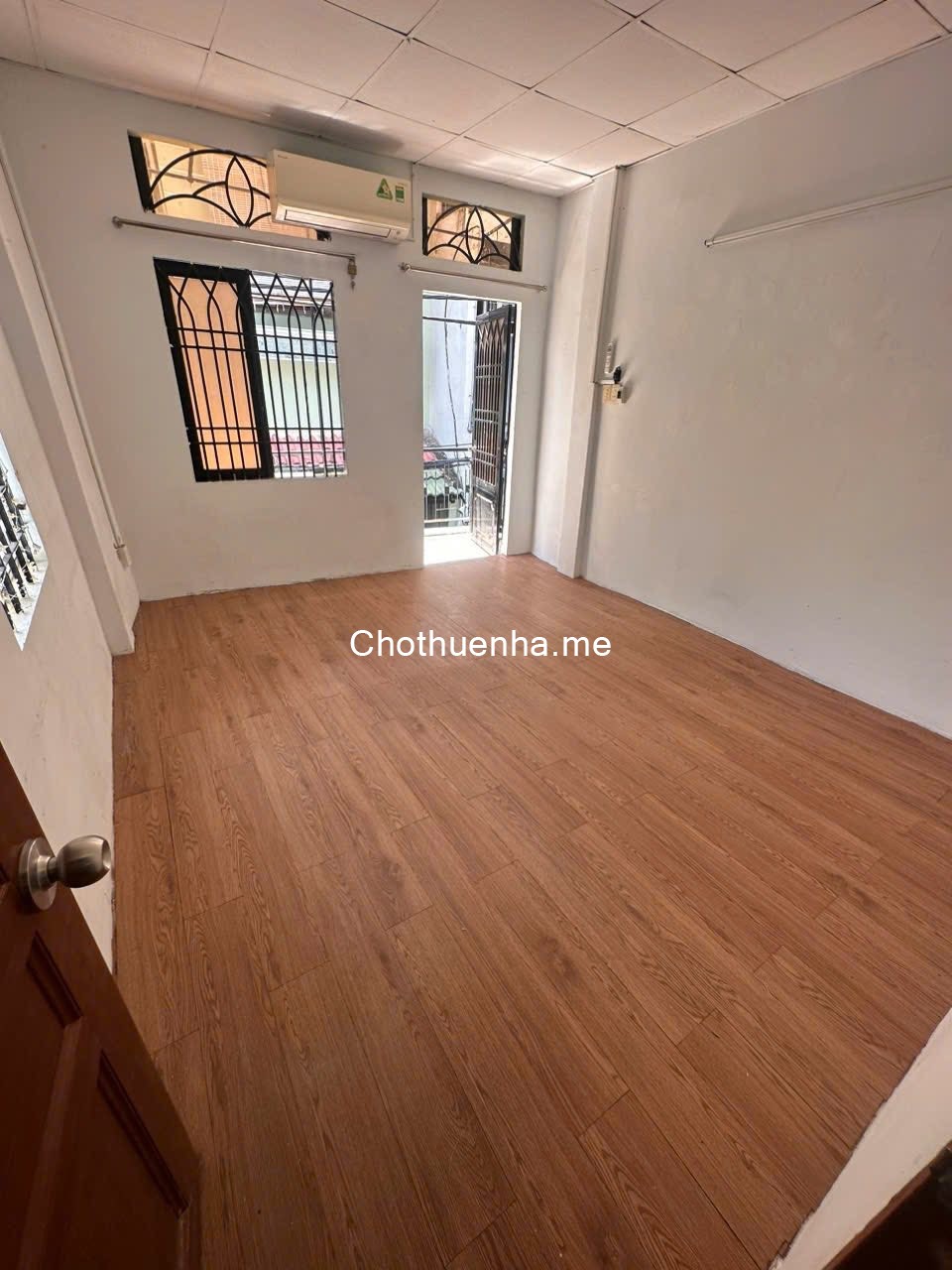 Cho thuê nhà hẻm ba gác Xô Viết Nghệ Tĩnh Phường 21, sẵn 2 máy lạnh