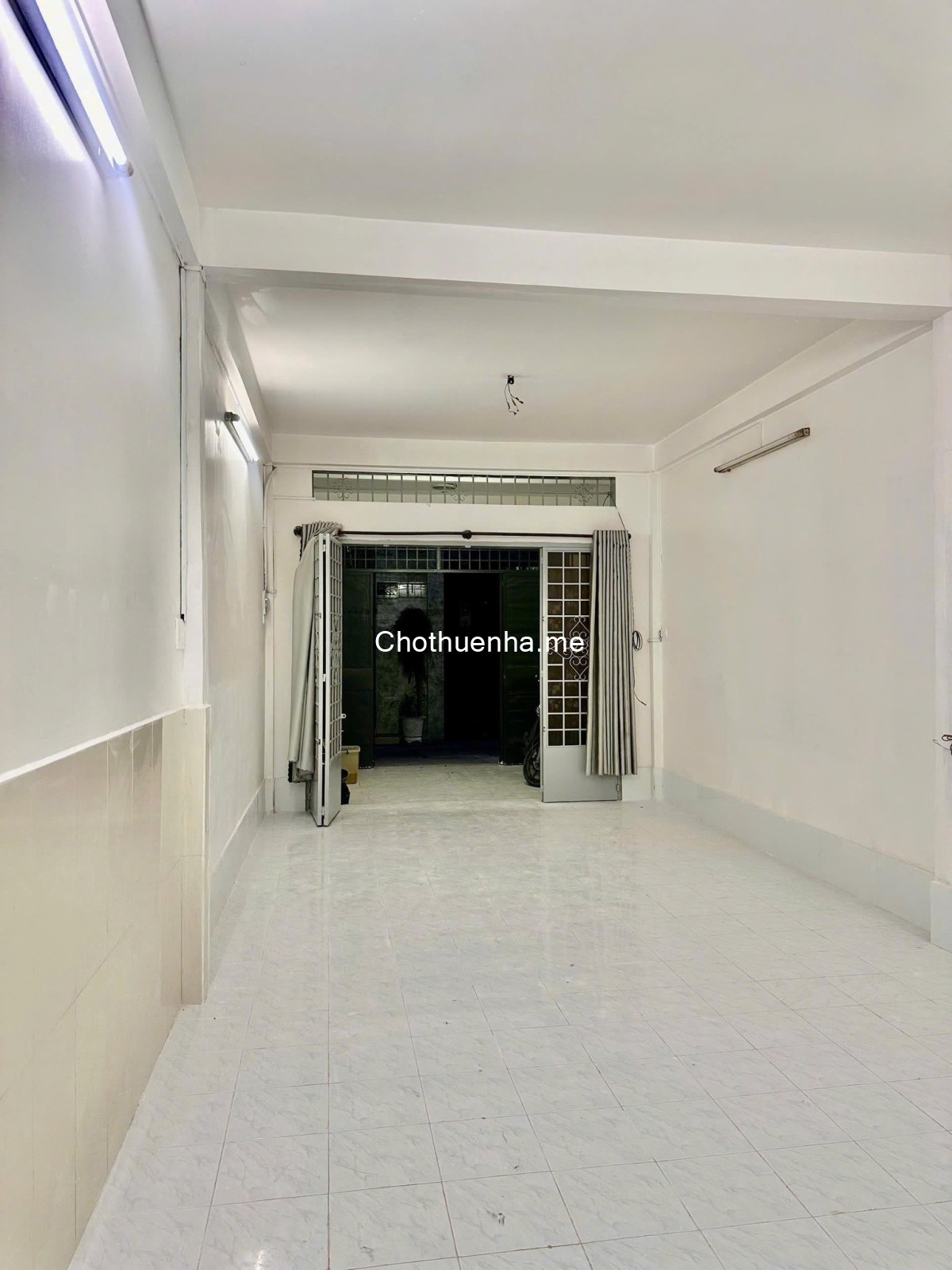 Cho thuê nhà nguyên căn – 120/Thích Quảng Đức, P.5, Q.Phú Nhuận