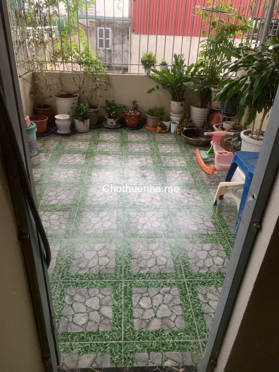 Cho thuê nhà 300 Định Công, 35m² x 4 tầng, 5 phòng ngủ, 3 vệ sinh, 13.5 triệu