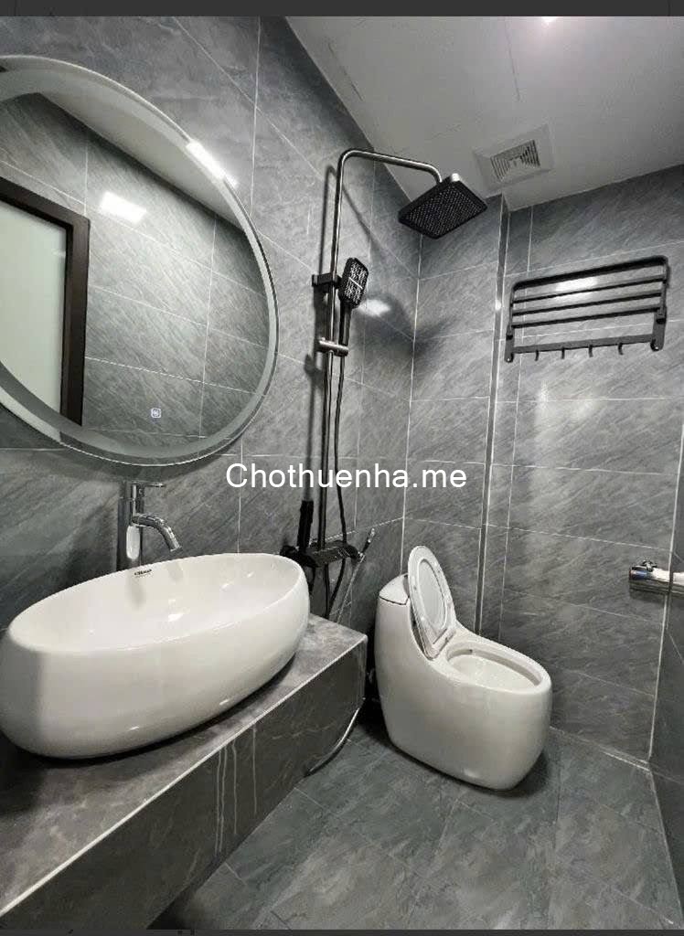 Cho thuê nhà ngõ 110 Định Công 5 tầng x 35m2, 3PN