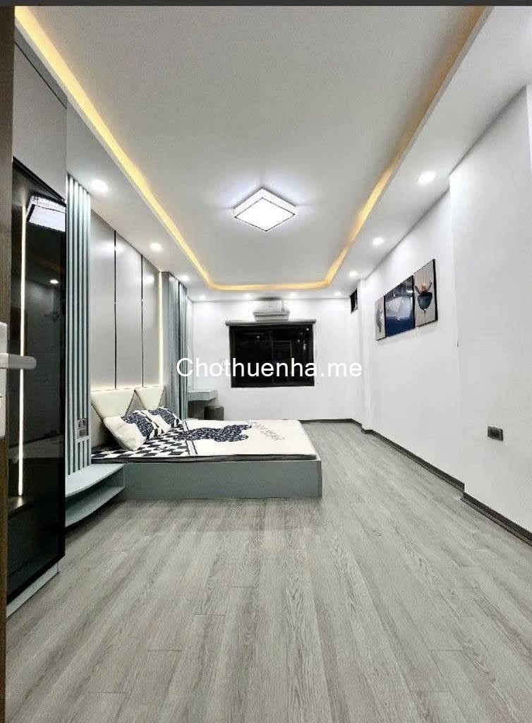 Cho thuê nhà ngõ 110 Định Công 5 tầng x 35m2, 3PN