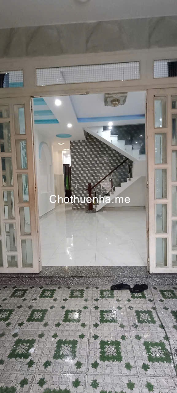 Cho thuê nhà Hẻm xe tải Đường 138, Tân Phú, Quận 9, 5PN, 3WC