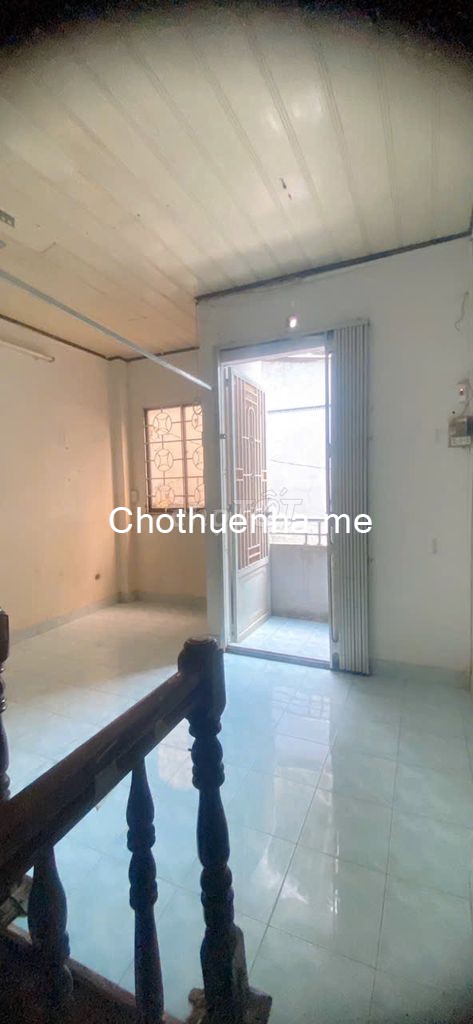 Nha nguyên căn đường Nguyễn Văn Cừ phường 2 Quận 5