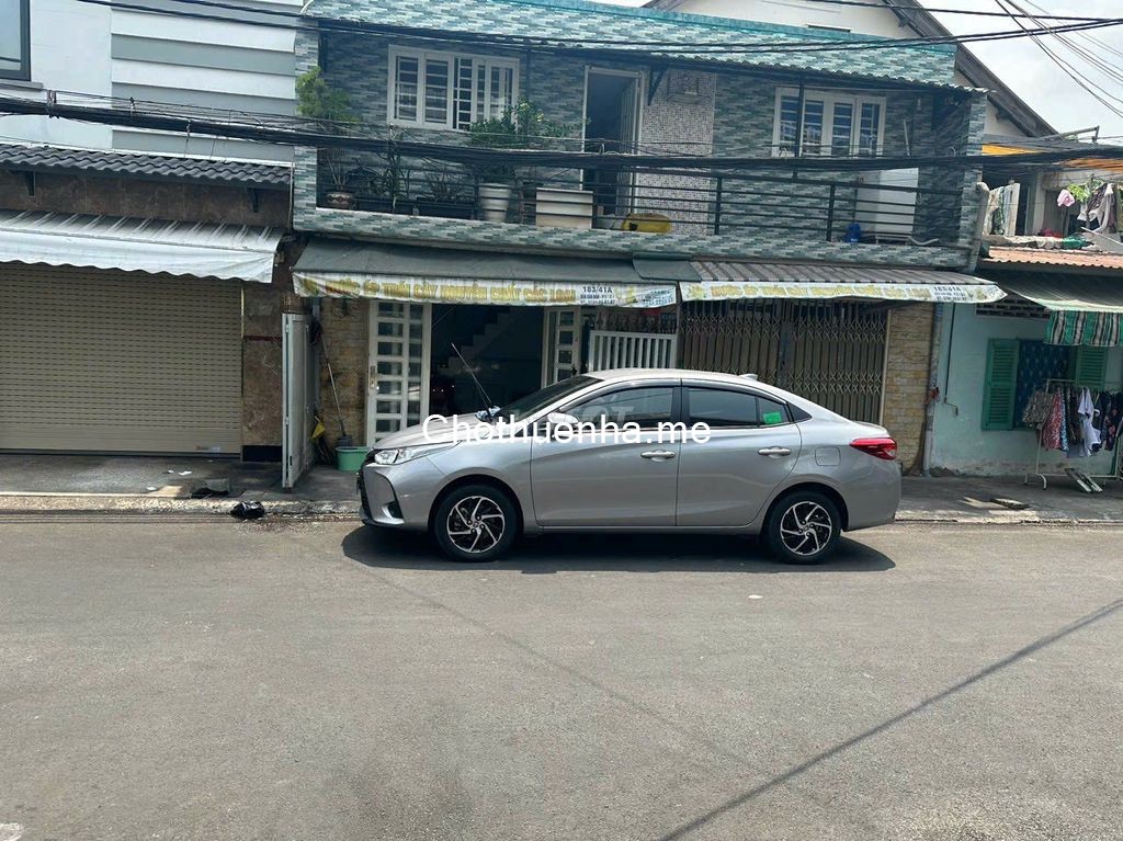 Nhà cho thuê quận 4 Bến Vân Đồn giáp sát Q1. Nhà 1 trệt 1 lầu, trệt ngang 4m*5m