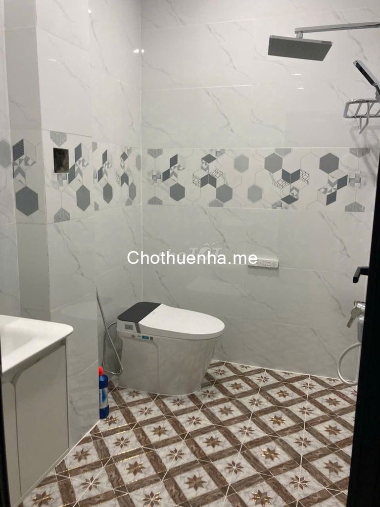 Nhà mới xây ngang 7x11m cho thuê nguyên căn Lê Quang Sung Quận 6