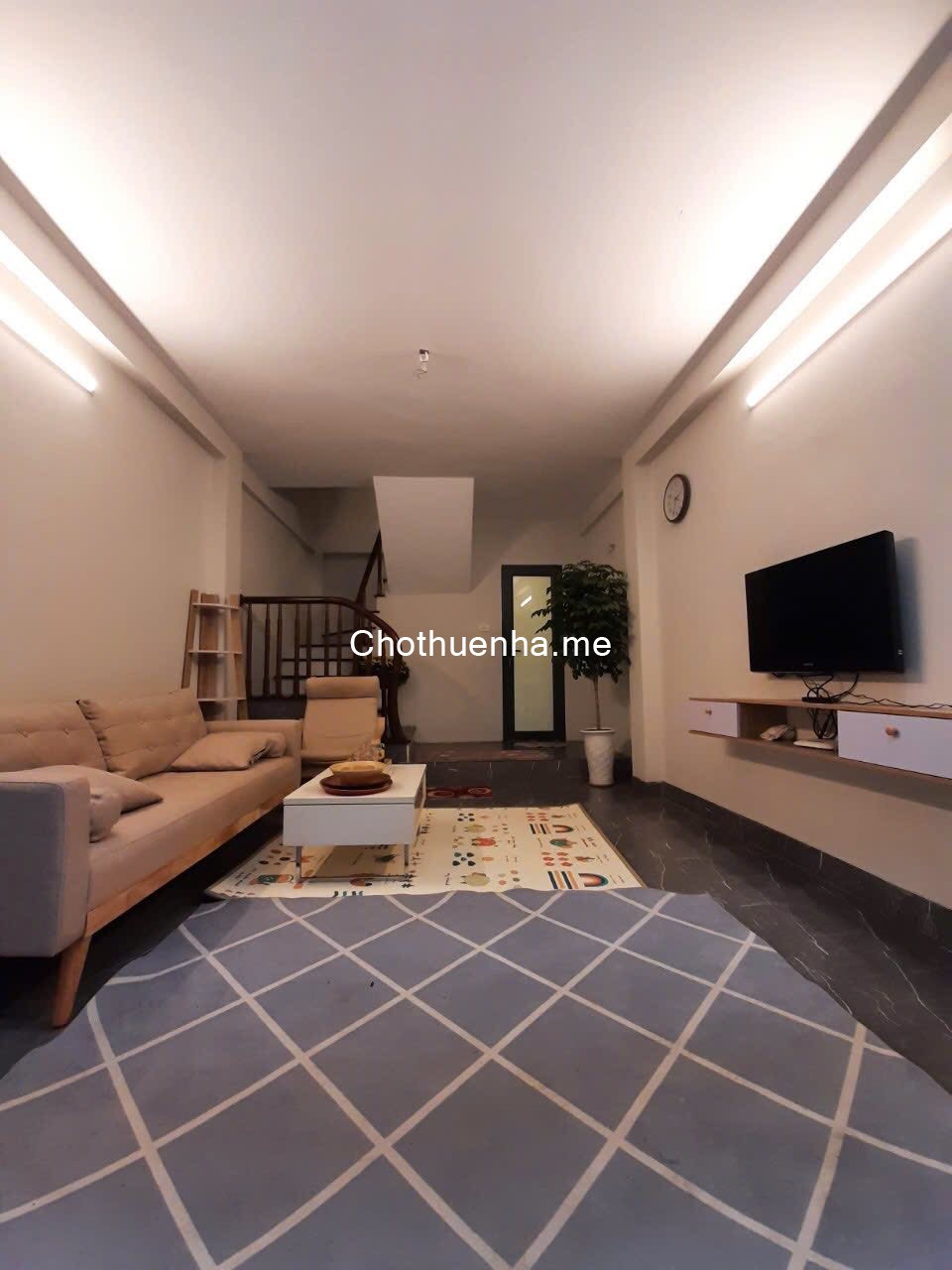 Cho thuê nhà ngõ ô tô Phương Liệt 30m² x 5 tầng, 13 Triệu KD, Spa, VP công ty kết hợp ở