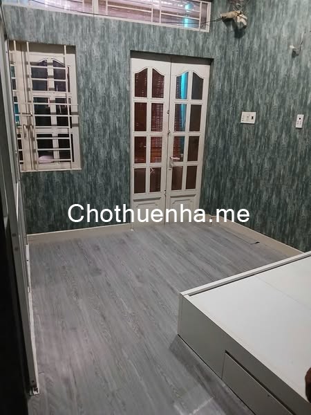 Cho thuê nhà Quận 4 hẻm rộng 1 sẹc 1 trệt 1 lầu, 1 phòng ngủ + 2 WC