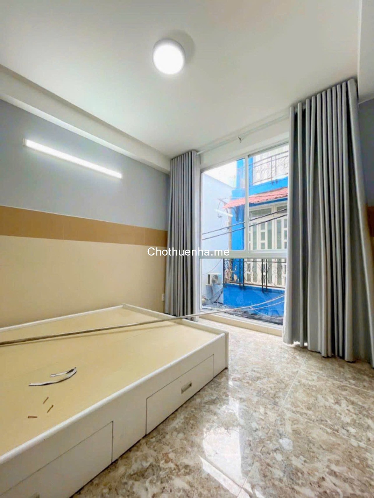 Thuê nhà nguyên căn - 5 tầng lầu - Vị trí khu Đoàn Văn Bơ, Phường 10, Quận 4 - Hẻm trước nhà 2m5…