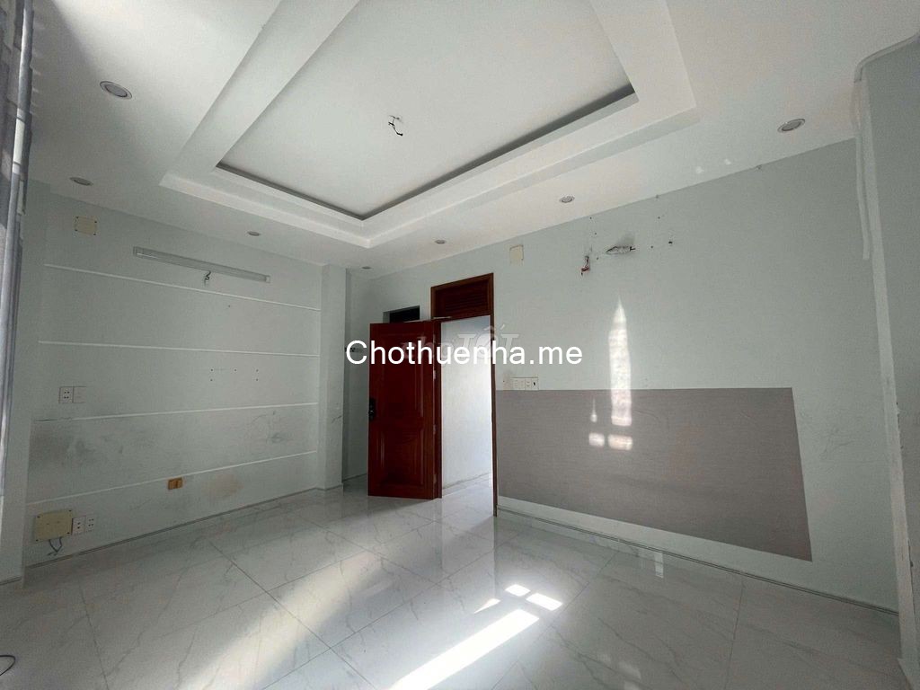 Nhà hẻm số 330/38 Nguyễn Tất Thành,1 trệt 4 lầu, 4 phòng ngủ, 3 WC