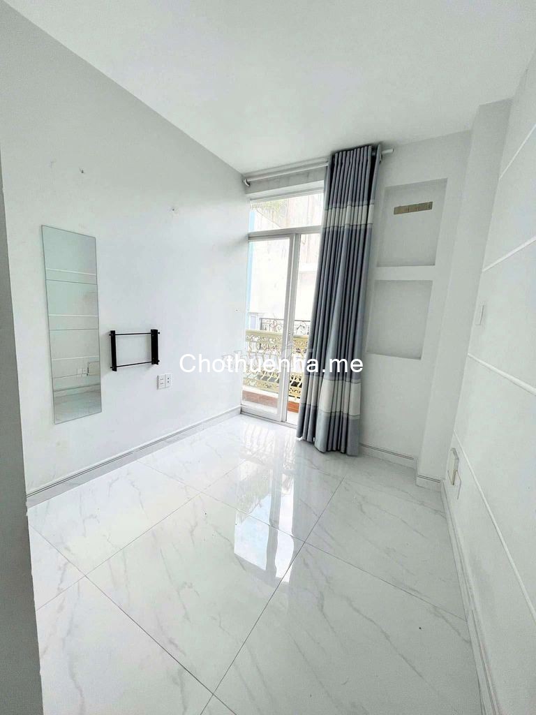 Nhà hẻm số 330/38 Nguyễn Tất Thành,1 trệt 4 lầu, 4 phòng ngủ, 3 WC