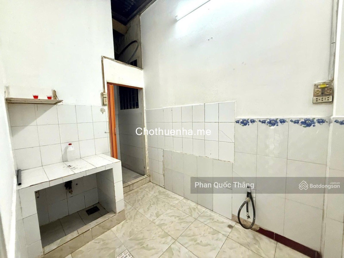 Nhà 1 trệt, 1 lầu, 2 phòng ngủ, 2 toilet, Âu Dương Lân, Phường 3, Quận 8.