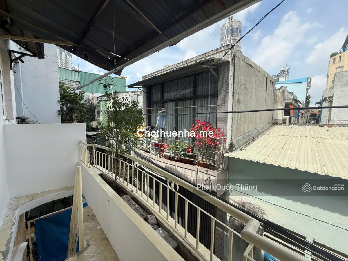 Nhà 1 trệt, 1 lầu, 2 phòng ngủ, 2 toilet, Âu Dương Lân, Phường 3, Quận 8.