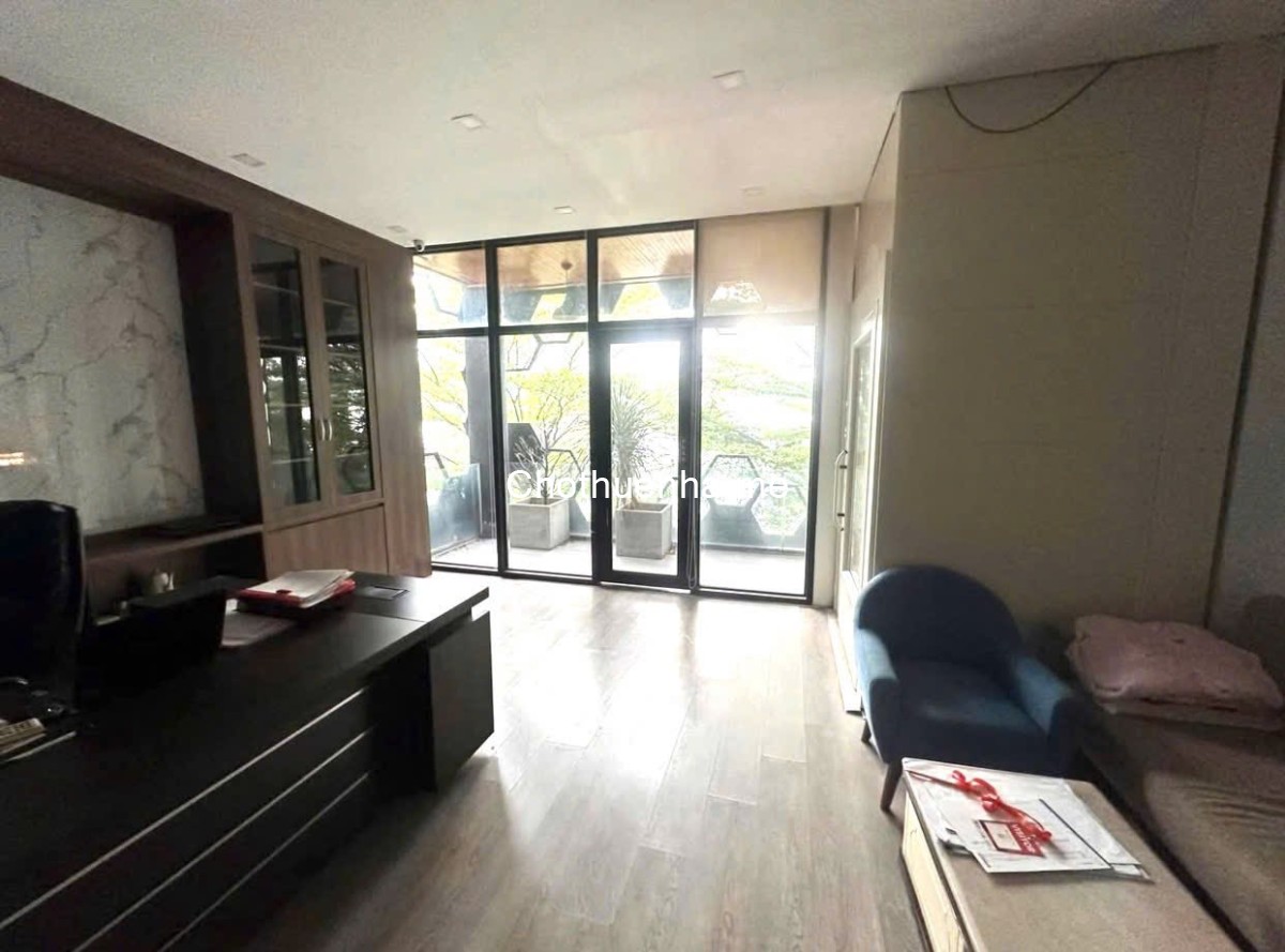 Cho thuê nhà mặt tiền đường số 38 phường Tân Quy, Trệt, lửng, 2 lầu, có thang máy