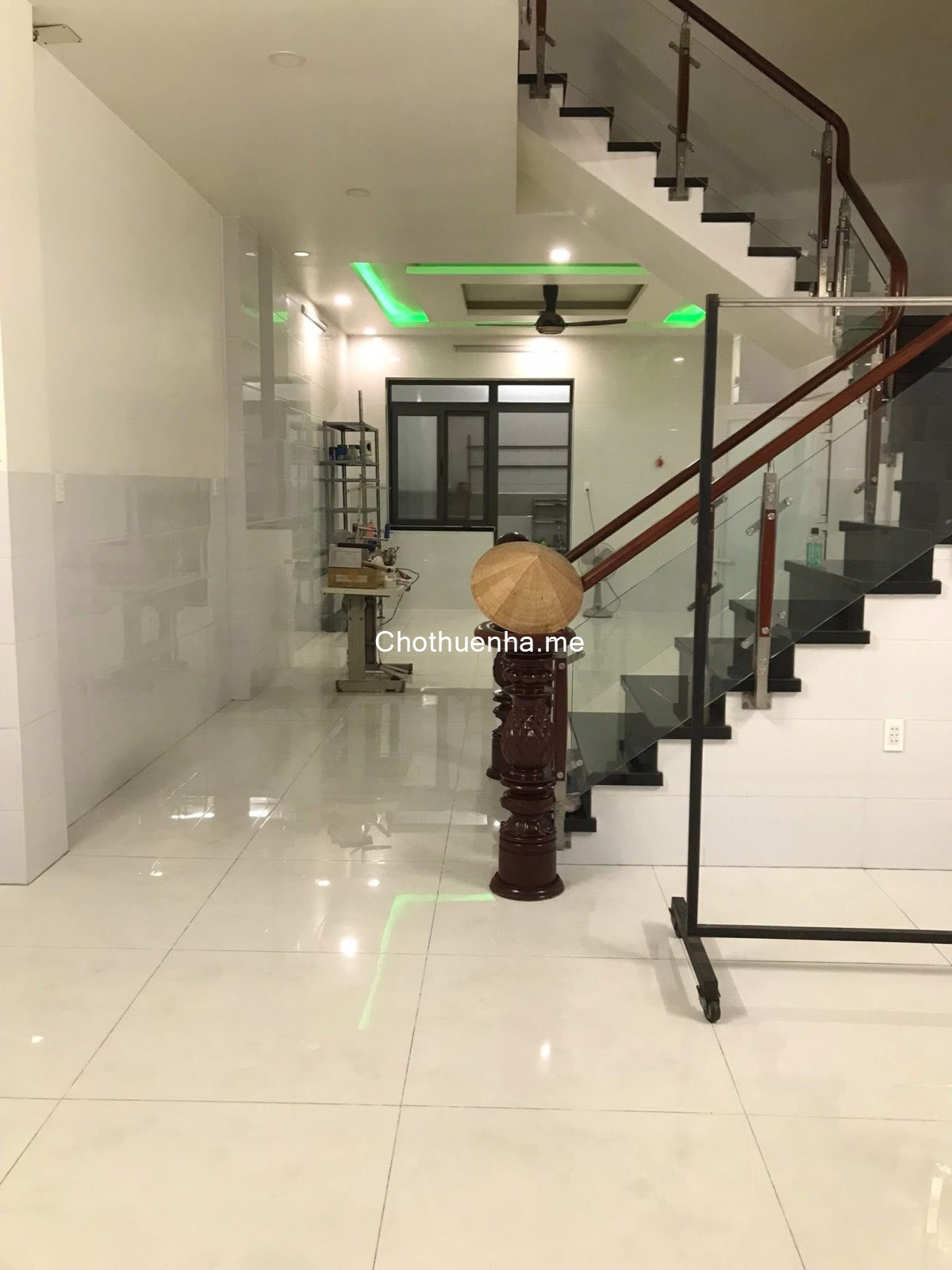 Cho thuê nhà nguyên căn chính chủ 105C Trịnh Quang Nghị, 1 trệt, 3 lầu 4 phòng, 6 WC