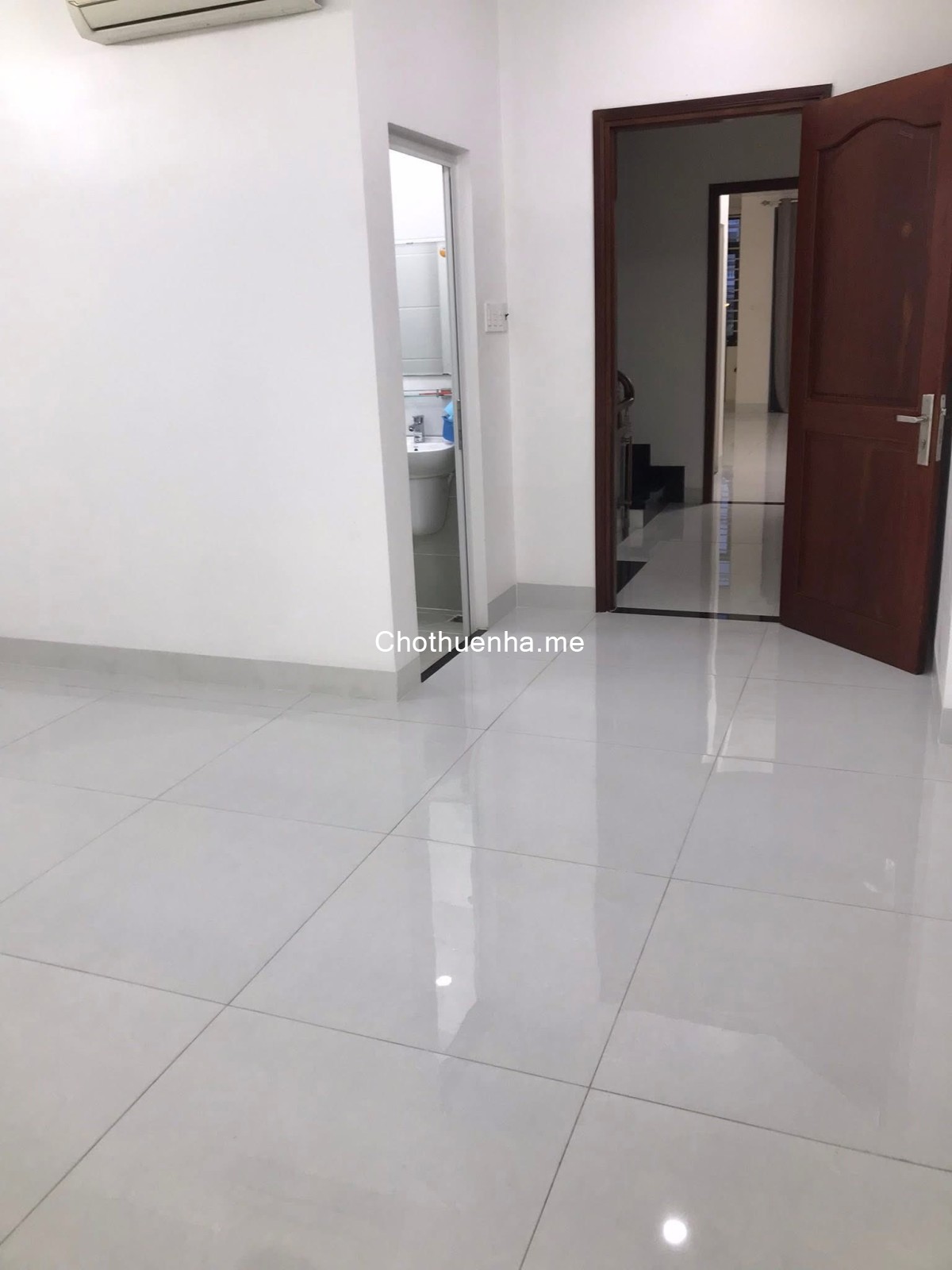 Cho thuê nhà nguyên căn chính chủ 105C Trịnh Quang Nghị, 1 trệt, 3 lầu 4 phòng, 6 WC