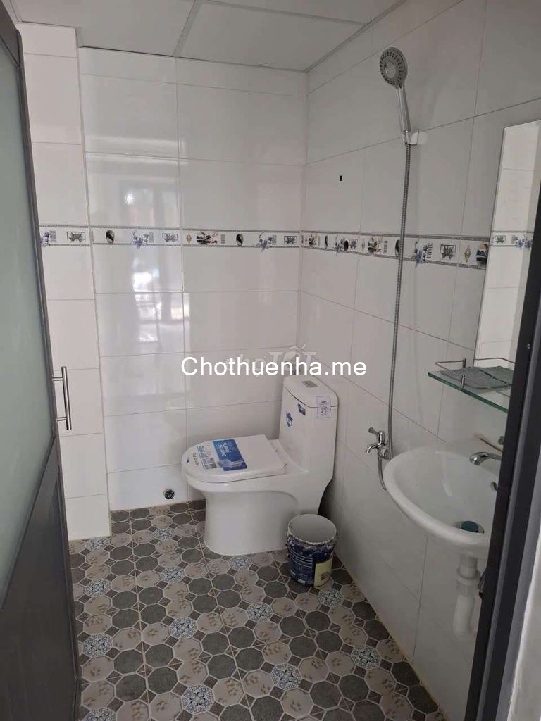 Nhà cho thuê nguyên căn trong hẻm Hồ Thị Kỷ, Quận 10