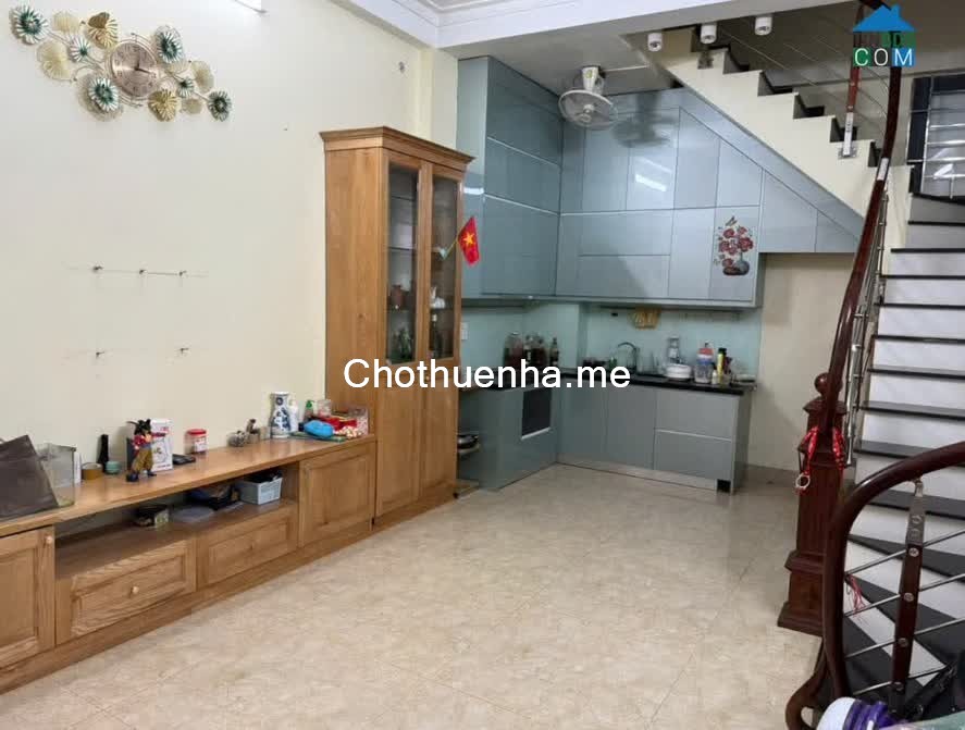 Chính chủ cần cho thuê căn nhà tại số 2, ngõ 94, phố Ô Chợ Dừa, Quận Đống Đa, TP. Hà Nội.