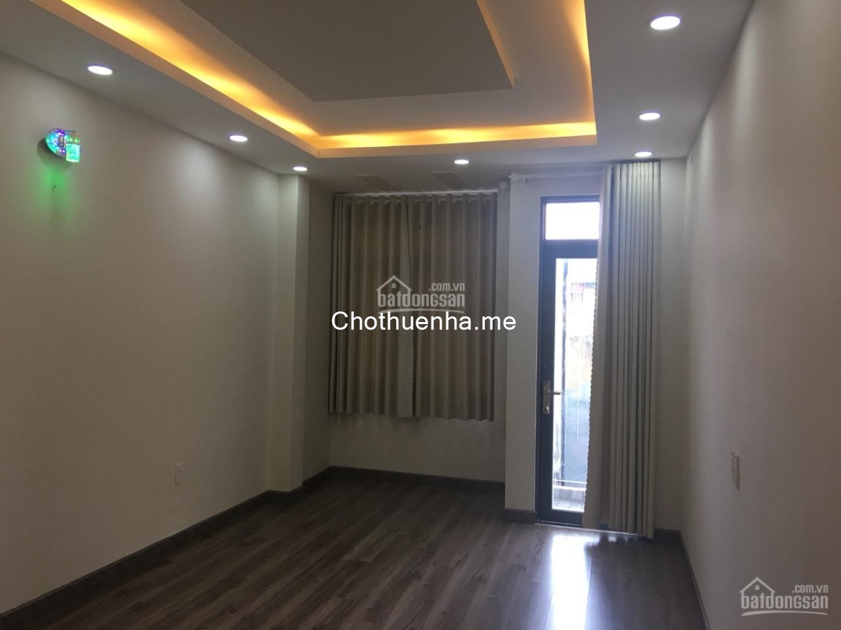 Cho thuê nhà hẻm xe hơi Cách Mạng Tháng 8, gần sân khấu Lan Anh, P13, Q10.