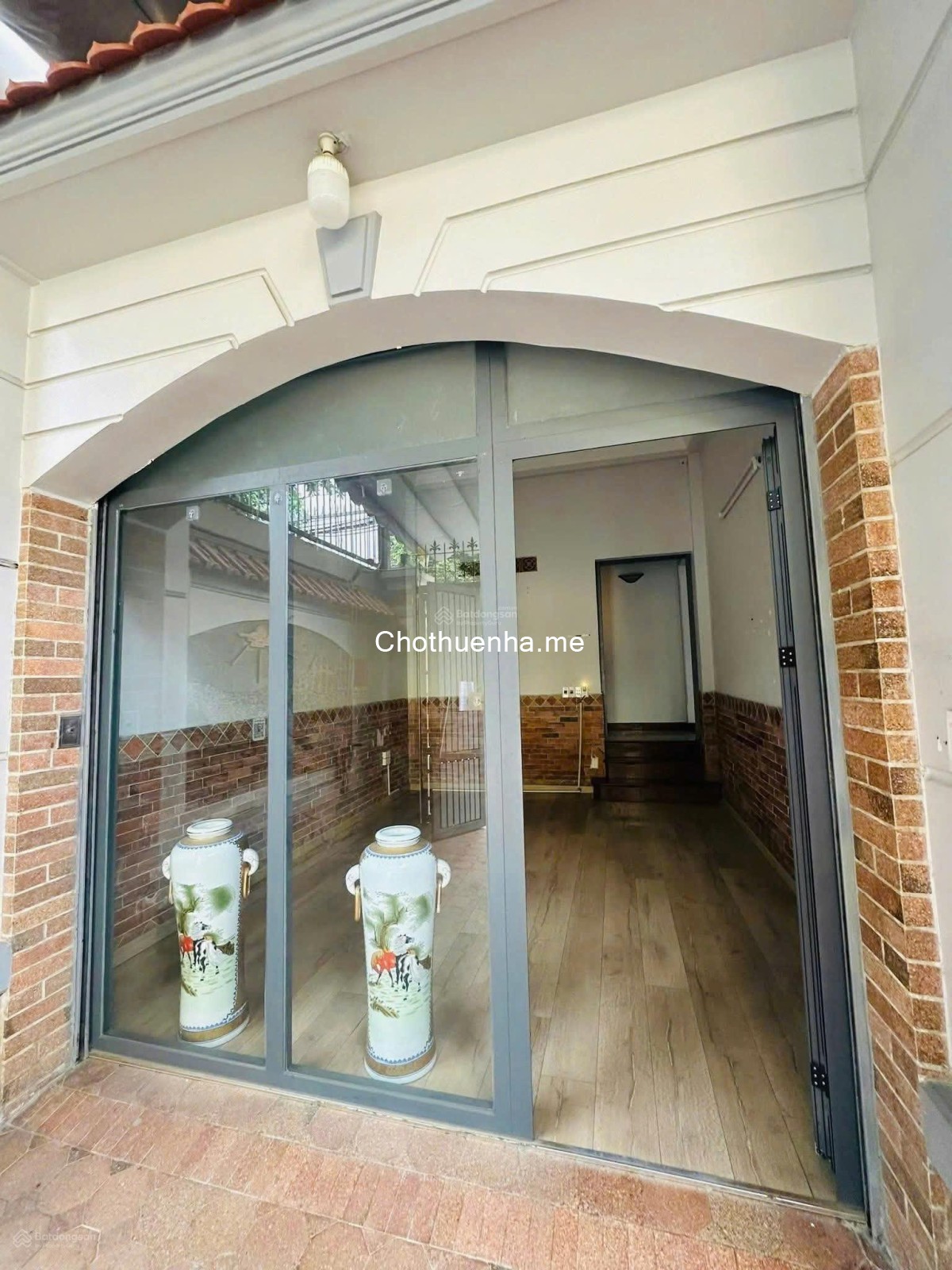 Cho thuê nhà hẻm xe tải 1 trệt 2 lầu. 5PN 4WC, Hẻm xe tải Sư Vạn Hạnh