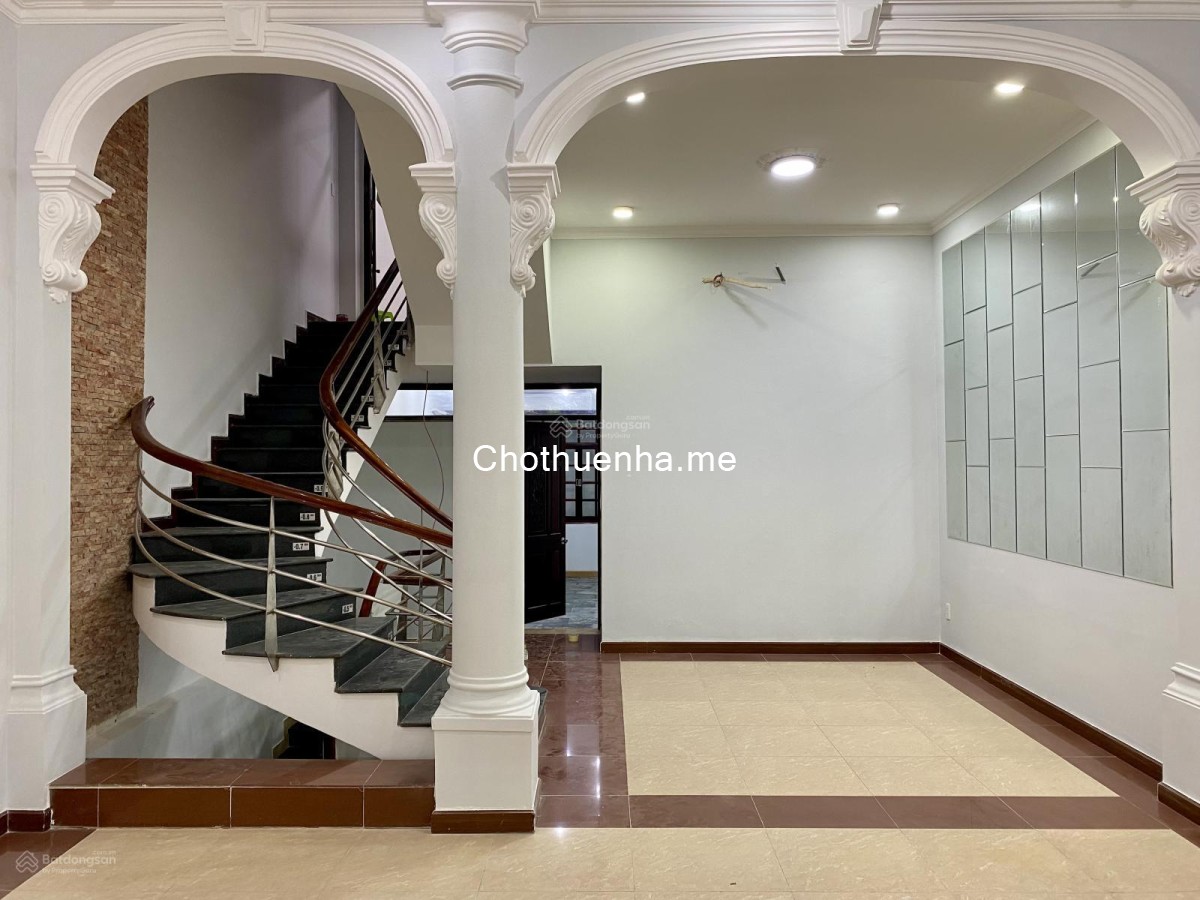 Cho thuê nhà Hầm Trệt 3 lầu, hầm đậu được 2 xe hơi Tô Hiến Thành, Quận 10