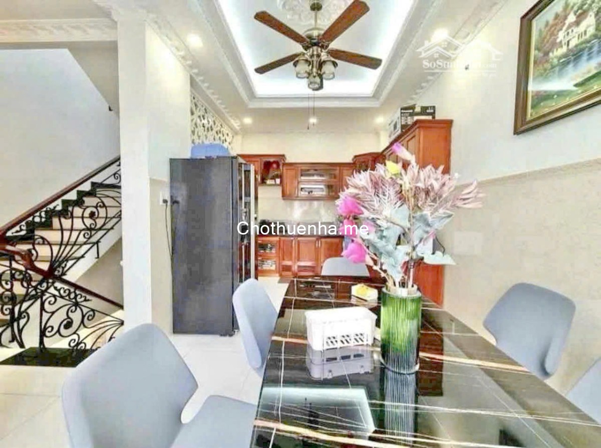 Cho thuê biệt thự, xe hơi đỗ cửa, khu Lacasa, Quận 7.