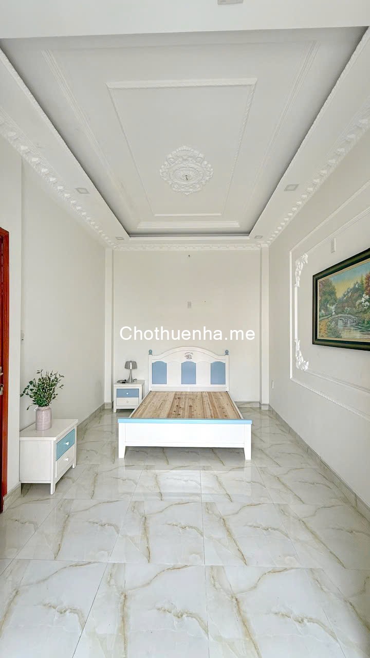 Cho thuê biệt thự, xe hơi đỗ cửa, khu Lacasa, Quận 7.