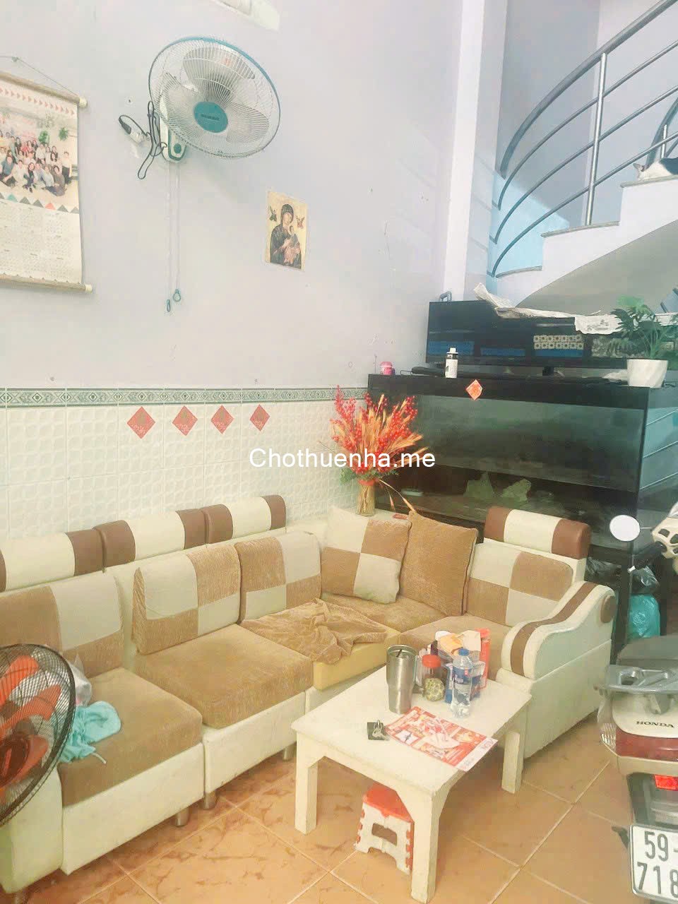 Cho thuê nhà Đường 3 tháng 2, P2, Q 11 – 3 tầng 3pn3wc – 4m x 14m – Hẻm xe hơi