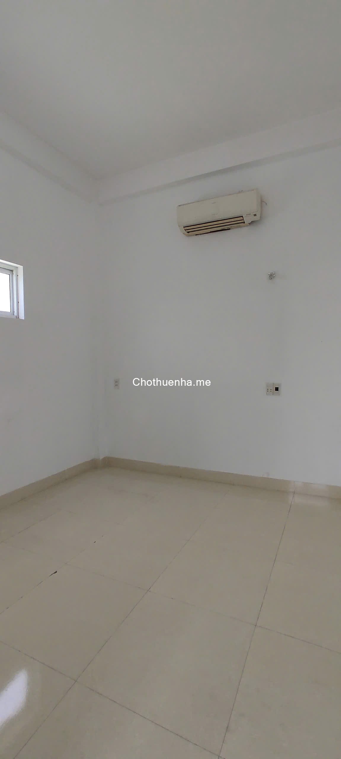 Cho thuê giá siêu rẻ 8 triệu nhà riêng 2,5 tầng, đường Hoàng Diệu, TP Đà Nẵng