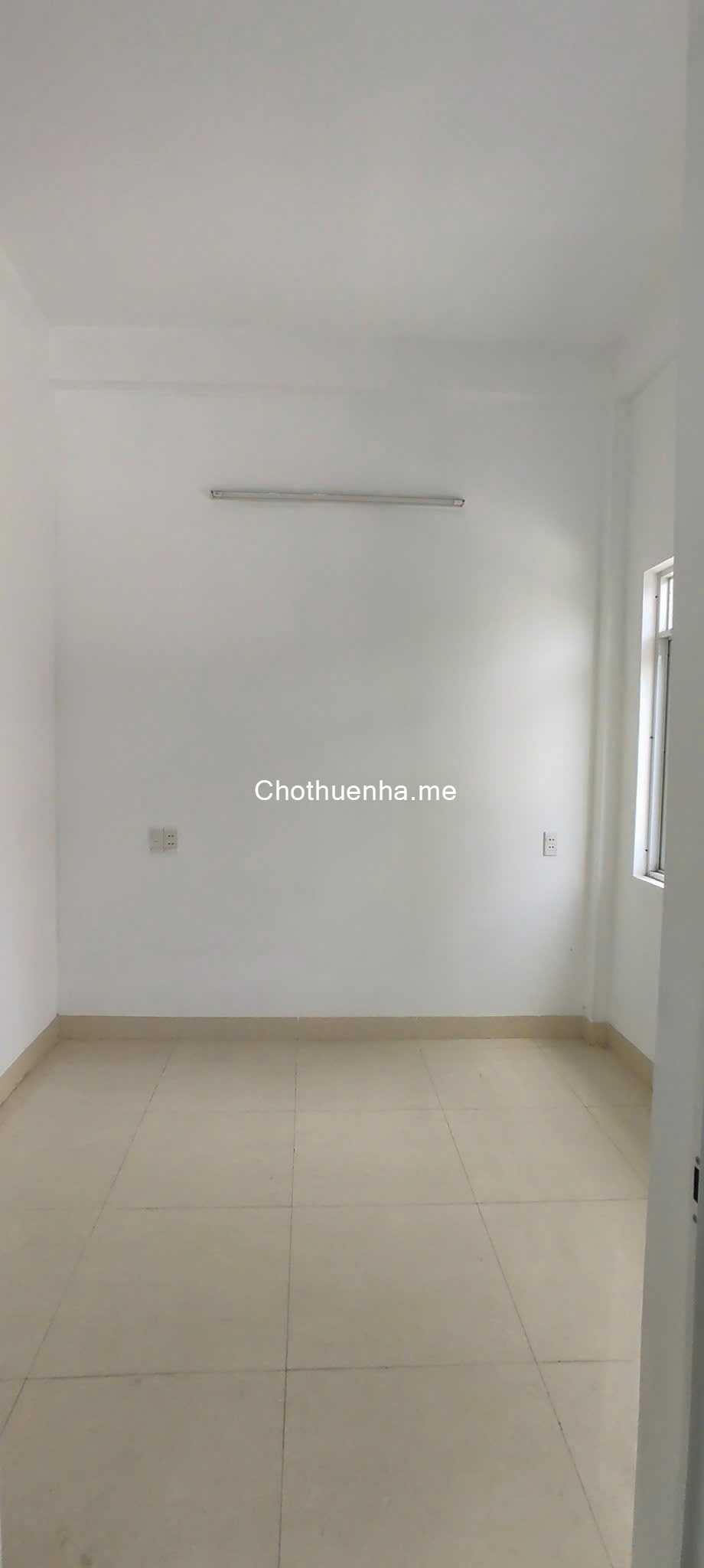 Cho thuê giá siêu rẻ 8 triệu nhà riêng 2,5 tầng, đường Hoàng Diệu, TP Đà Nẵng