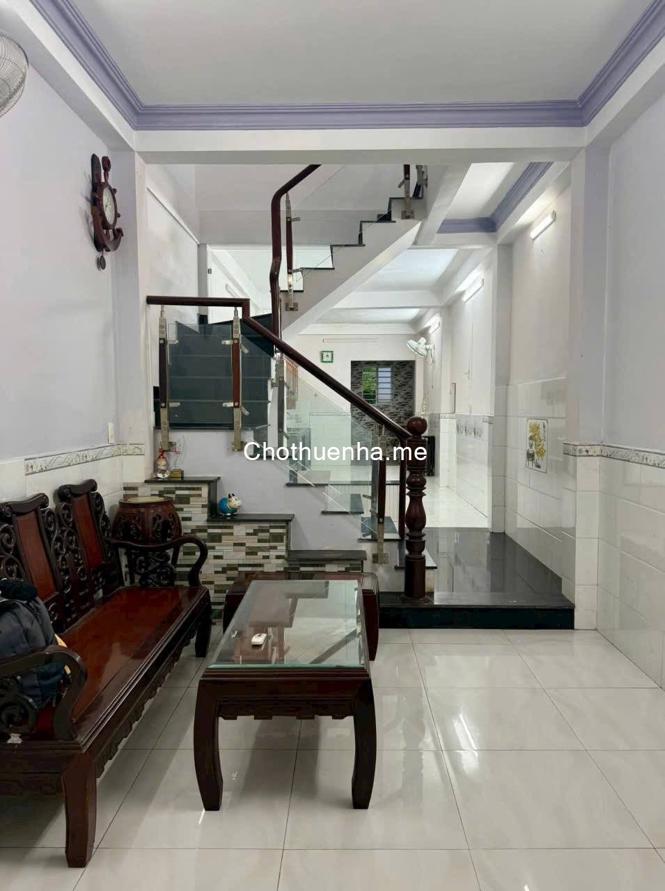 Cho thuê nhà nguyên căn hẻm xe tải thông 118 đường Phan Huy Ích