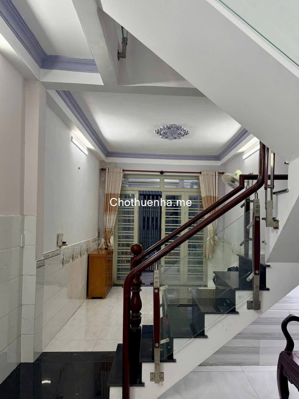 Cho thuê nhà nguyên căn hẻm xe tải thông 118 đường Phan Huy Ích