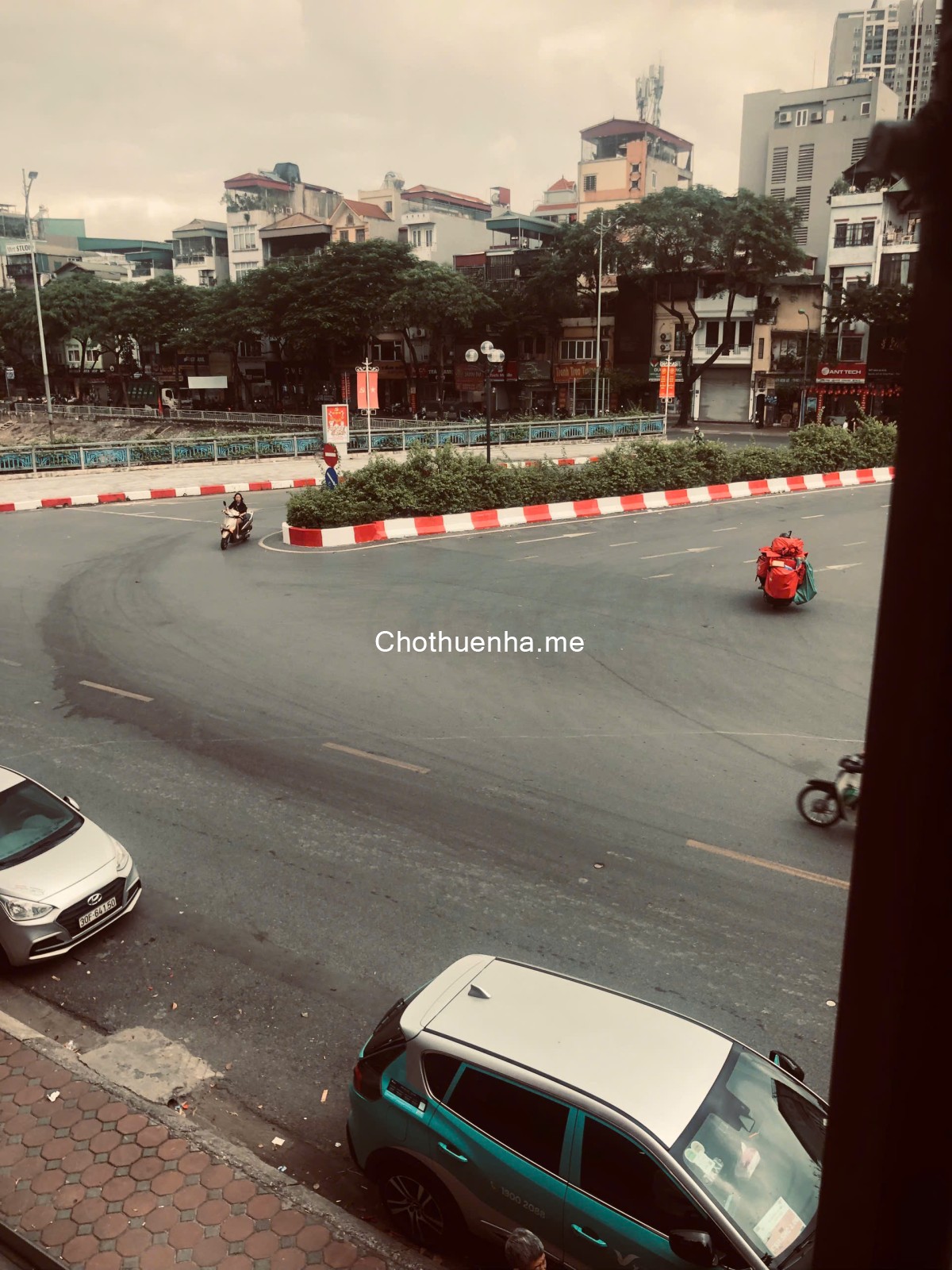 Cho thuê nhà mặt phố đông đúc kinh doanh 100m2 giá 15,5 triệu 3 tầng. Thanh Xuân Hà nội