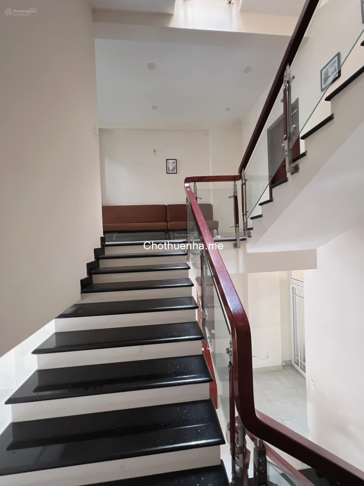 Cho thuê nhà nguyên căn đầy đủ nội thất quận 9 ngay sát quận 2