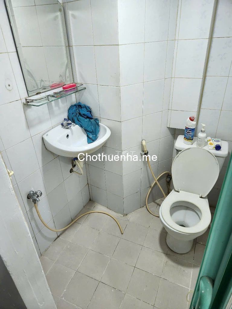 Nhà nhỏ hẻm Trần Hưng Đạo, Phường Phạm Ngũ Lão, Quận 1