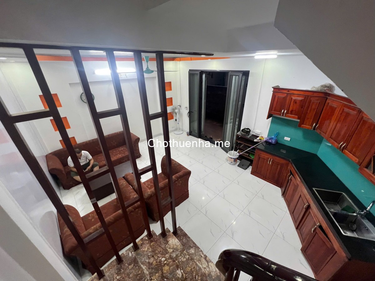 Cho thuê nhà nguyên căn – ngõ 114 Thanh Lân, 35m² x 4 tầng, 3PN, 3 WC, 9 Triệu