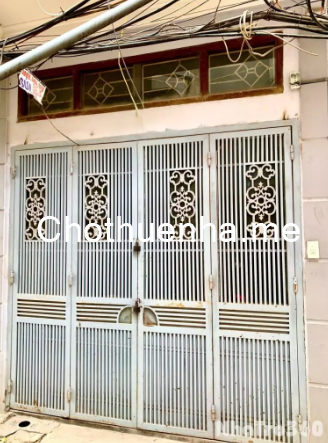 Cho thuê nhà nguyên căn tại ngõ 20 Đại La, 32m² x 4 tầng, 3PN, 3 wc, 9 triệu/tháng