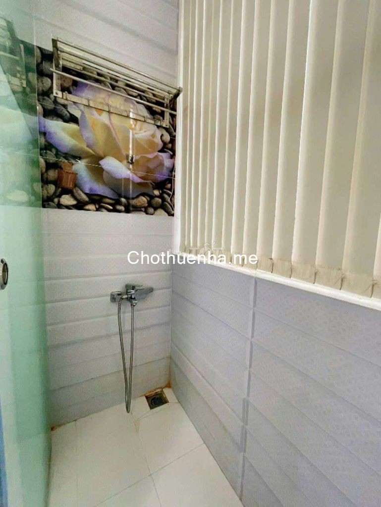 Thuê nhà nguyên căn mới xây khu tái thiết Hoàng Diệu, Quận 4