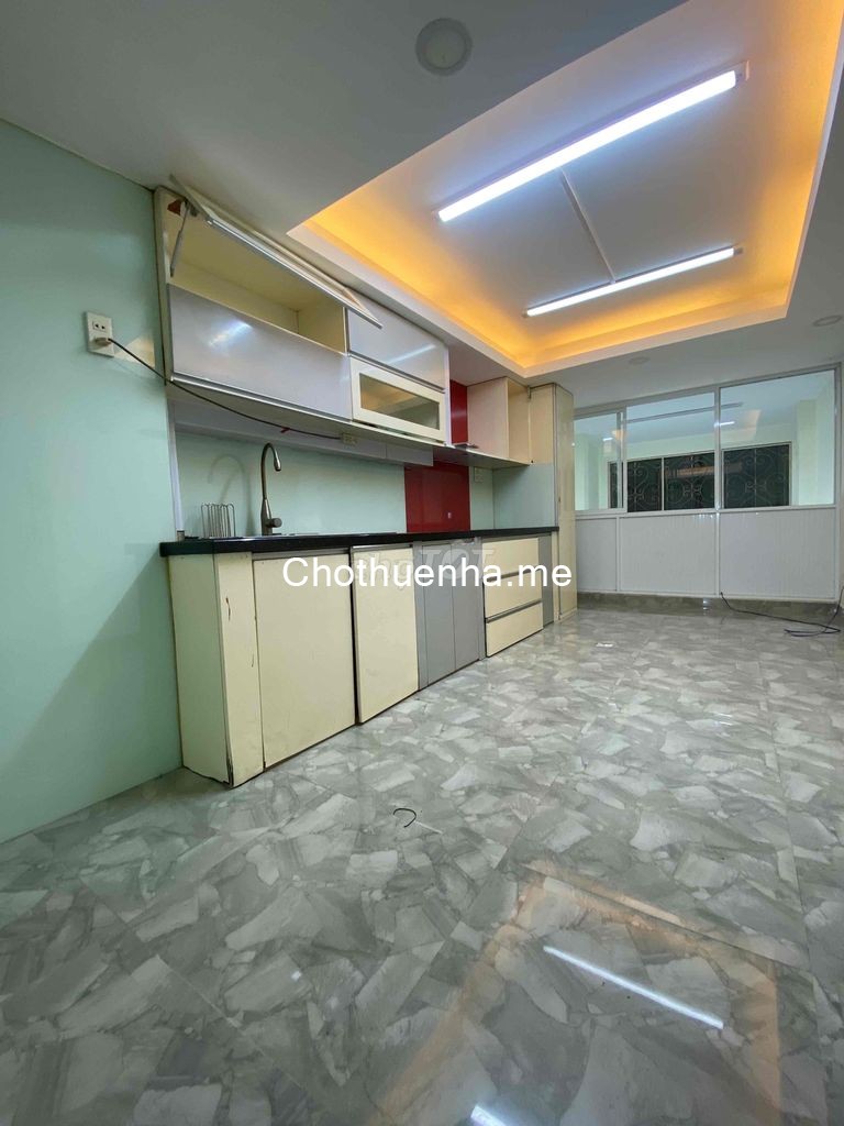 Cho thuê nhà 6 tầng mặt tiền Nguyễn Thiện Thuật Quận 3