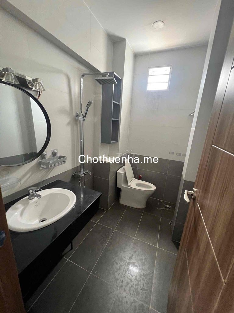 Nhà mới đẹp, nội thất cao cấp đầy đủ hẻm xe hơi thông 4 hướng thuận tiện kinh doanh