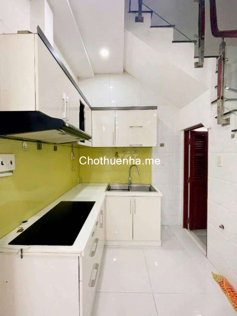 Thuê nhà nguyên căn mới xây khu tái thiết Hoàng Diệu, Quận 4