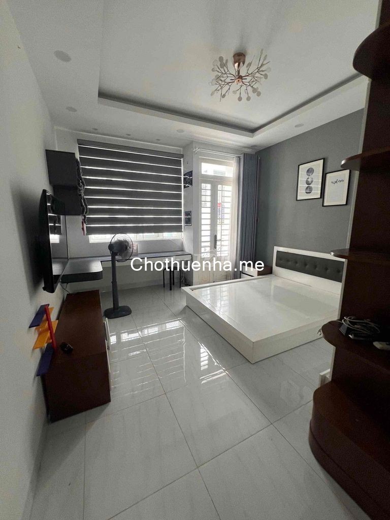 Nhà mới đẹp, nội thất cao cấp đầy đủ hẻm xe hơi thông 4 hướng thuận tiện kinh doanh