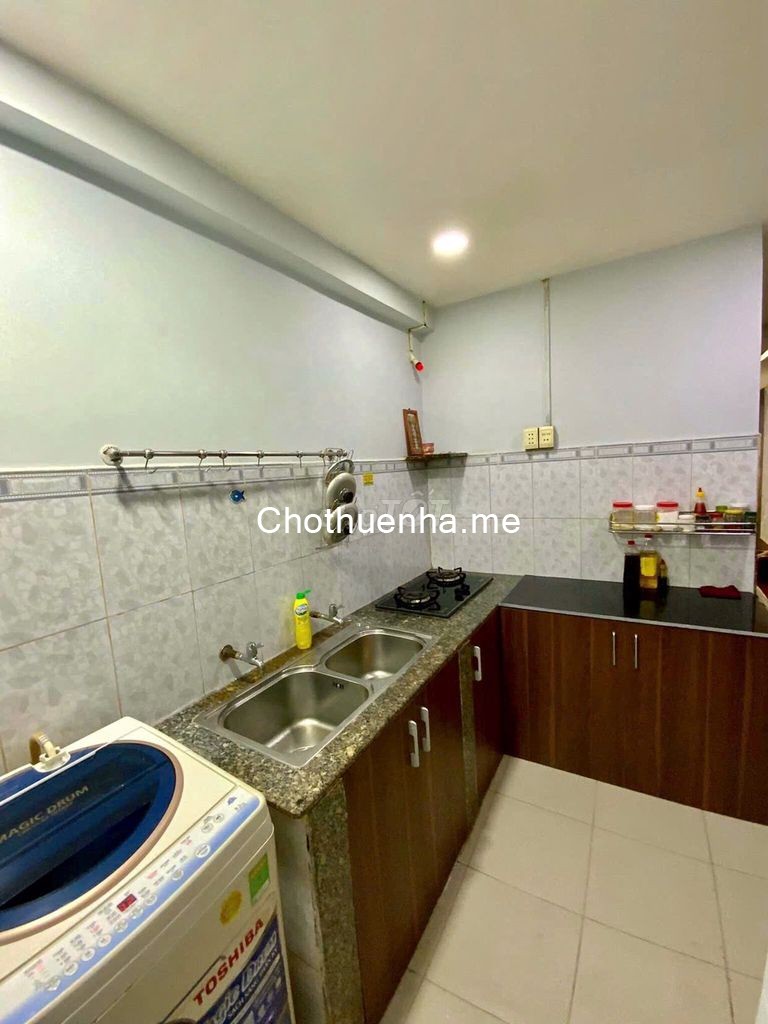 Cần cho thuê nhà giá rẻ ngay trung tâm quận 5 Trần Phú