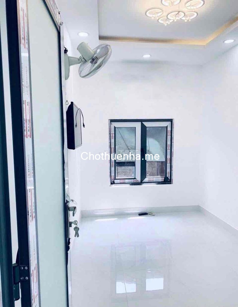 Nhà hẻm cụt nhỏ an ninh, dt 25m2 x 3 tầng, Lê Hồng Phong QUận 5