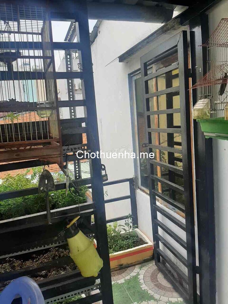 Nhà hẻm cụt nhỏ an ninh, dt 25m2 x 3 tầng, Lê Hồng Phong QUận 5